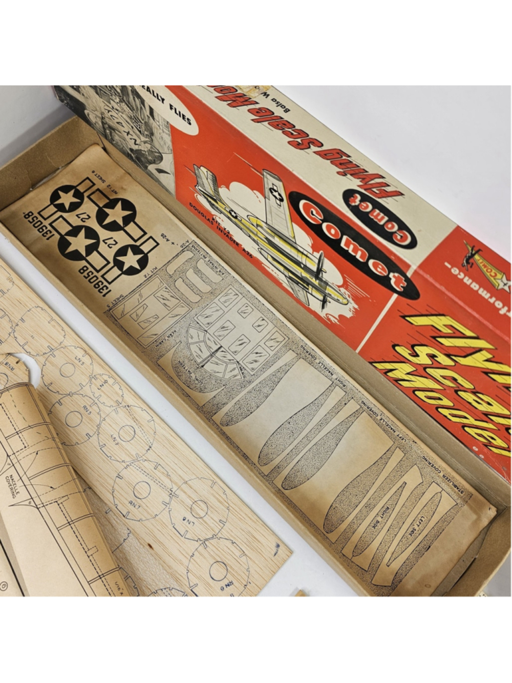 Vintage Comet Douglas Invader A-26 Flying Scale Balsa Model Kit Y2:129 Started - Picture 6 of 16